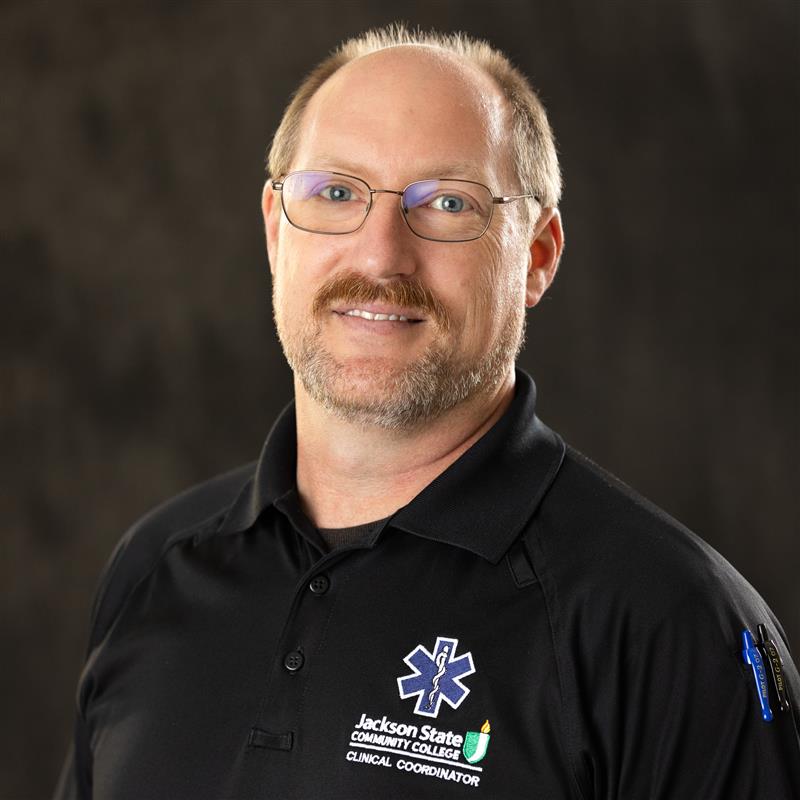 Derick Sutherland Headshot